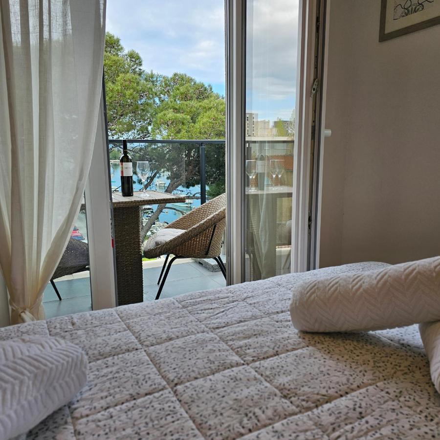 Apartman River Breeze Омиш Экстерьер фото
