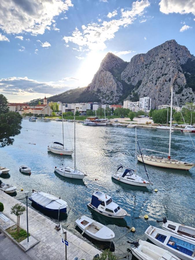 Apartman River Breeze Омиш Экстерьер фото