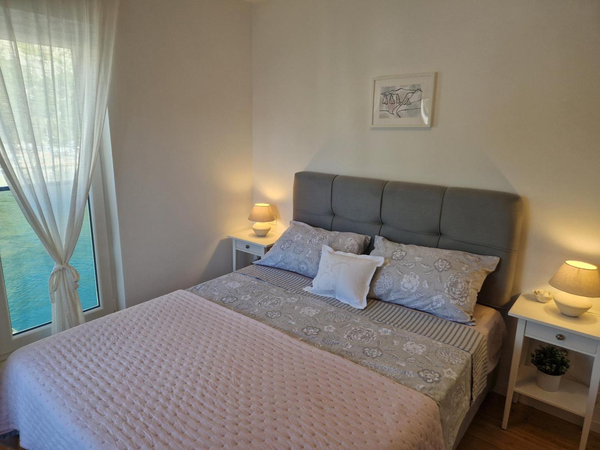 Apartman River Breeze Омиш Экстерьер фото